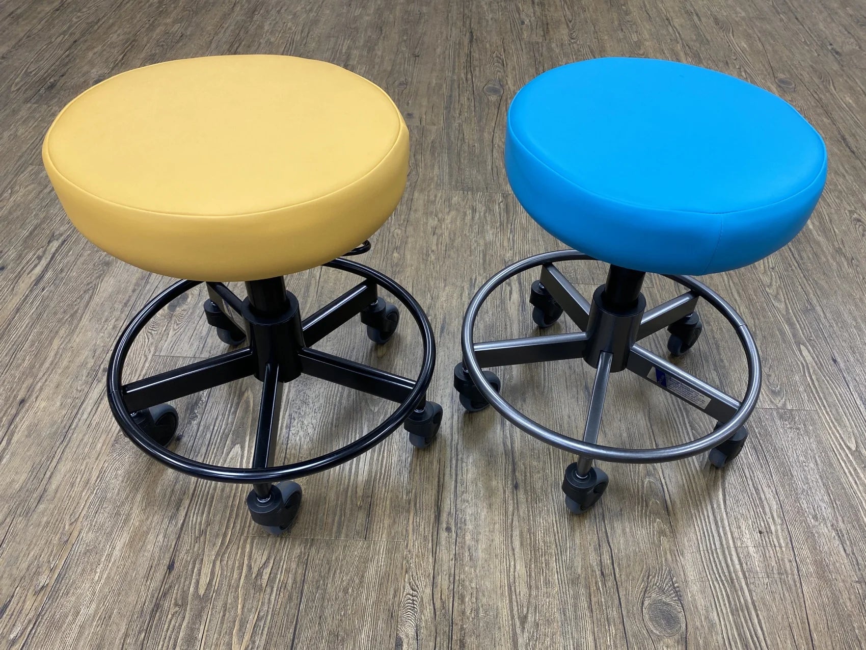 Tag Stool Practice Stools & Carts – Physio supplies canada